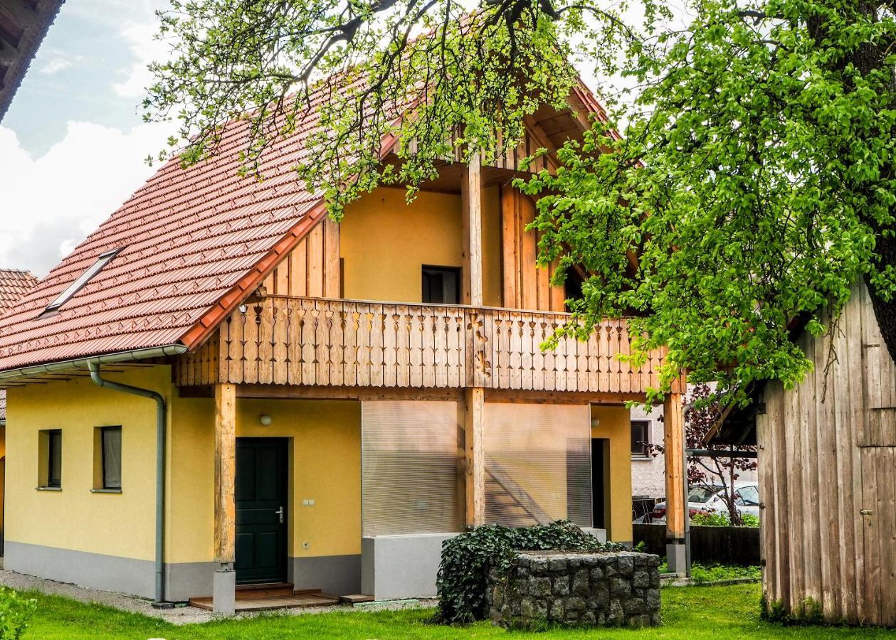 Beekeeping Kojek Apartment Ribnica ภายนอก รูปภาพ