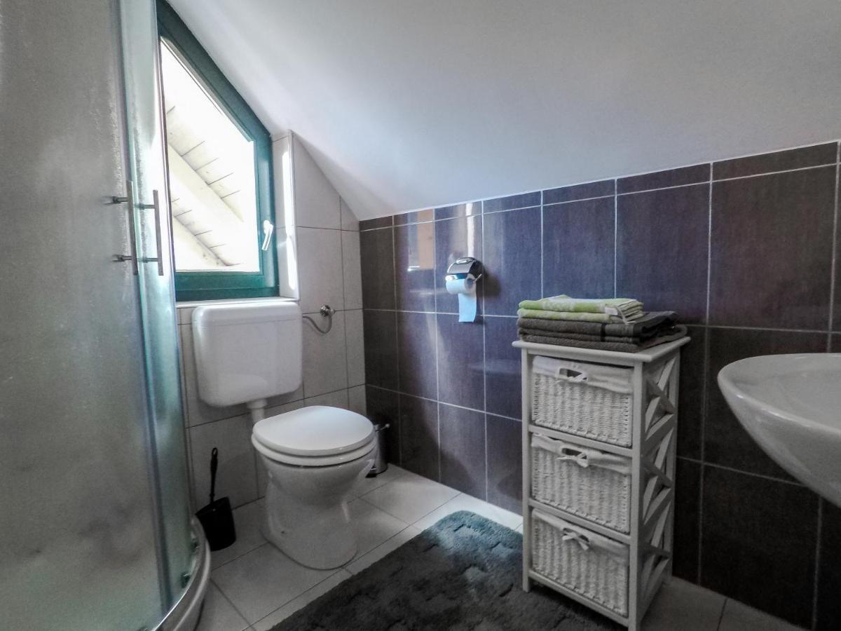 Beekeeping Kojek Apartment Ribnica ภายนอก รูปภาพ